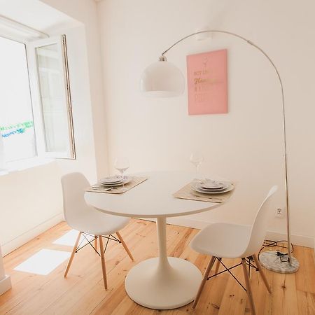Loving Chiado Apartment Lisbon Room photo