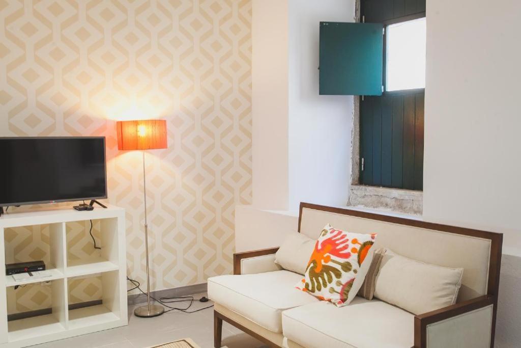 Loving Chiado Apartment Lisbon Exterior photo