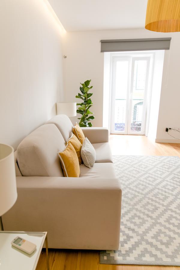 Loving Chiado Apartment Lisbon Exterior photo
